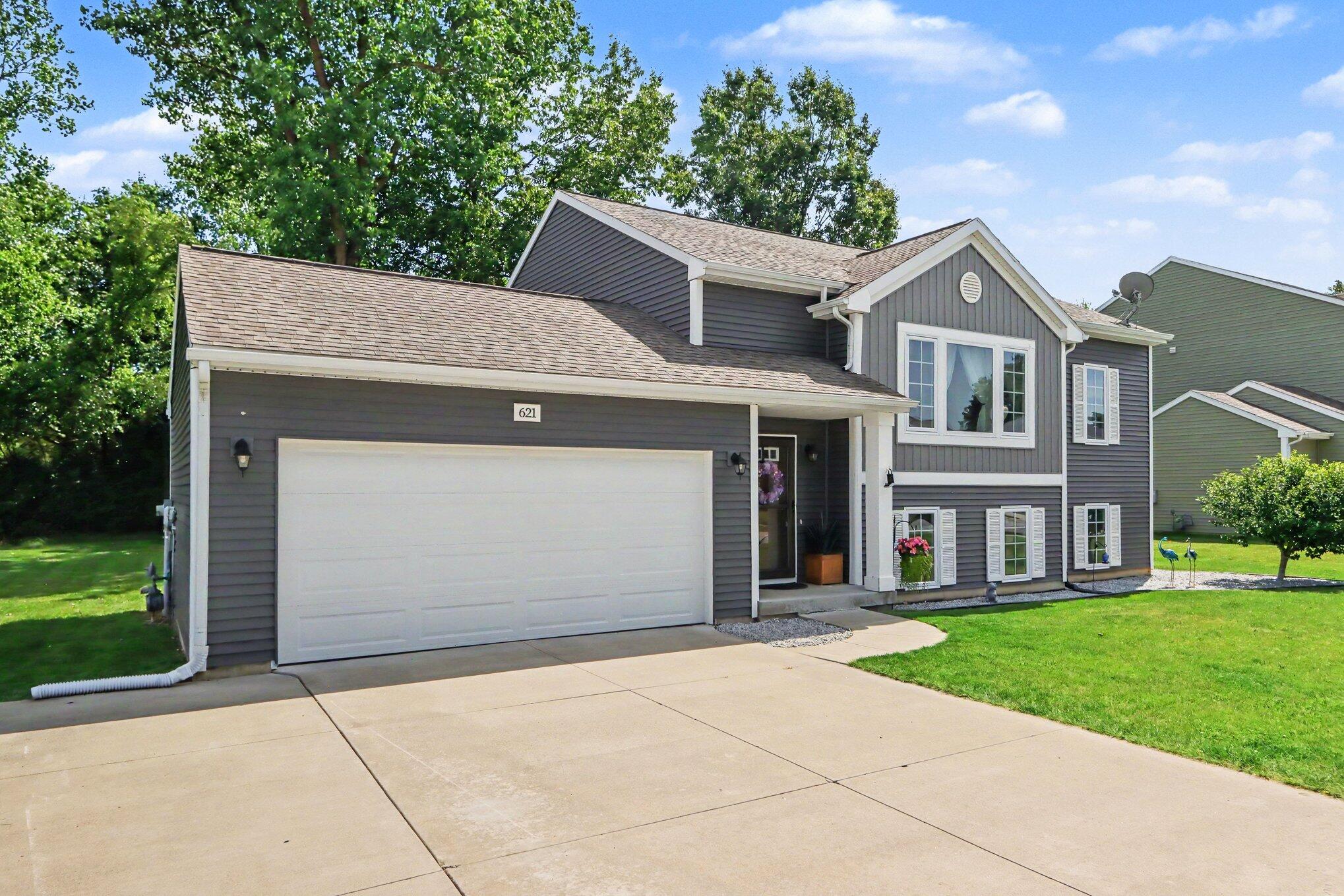 621 Oklahoma Drive Three Rivers, MI 49093 - Photo 2 of 20 002_file_2628