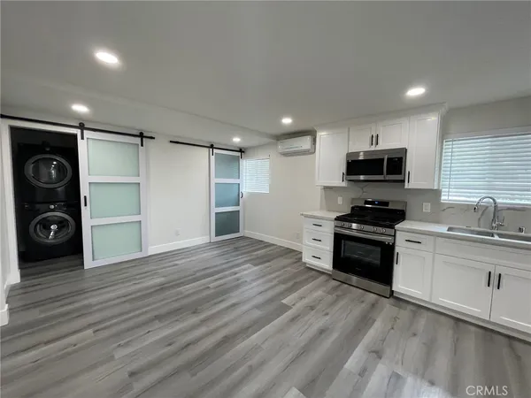 $1,950 | 26346 Pawpaw Court, Unit 1, Corona, CA 92883