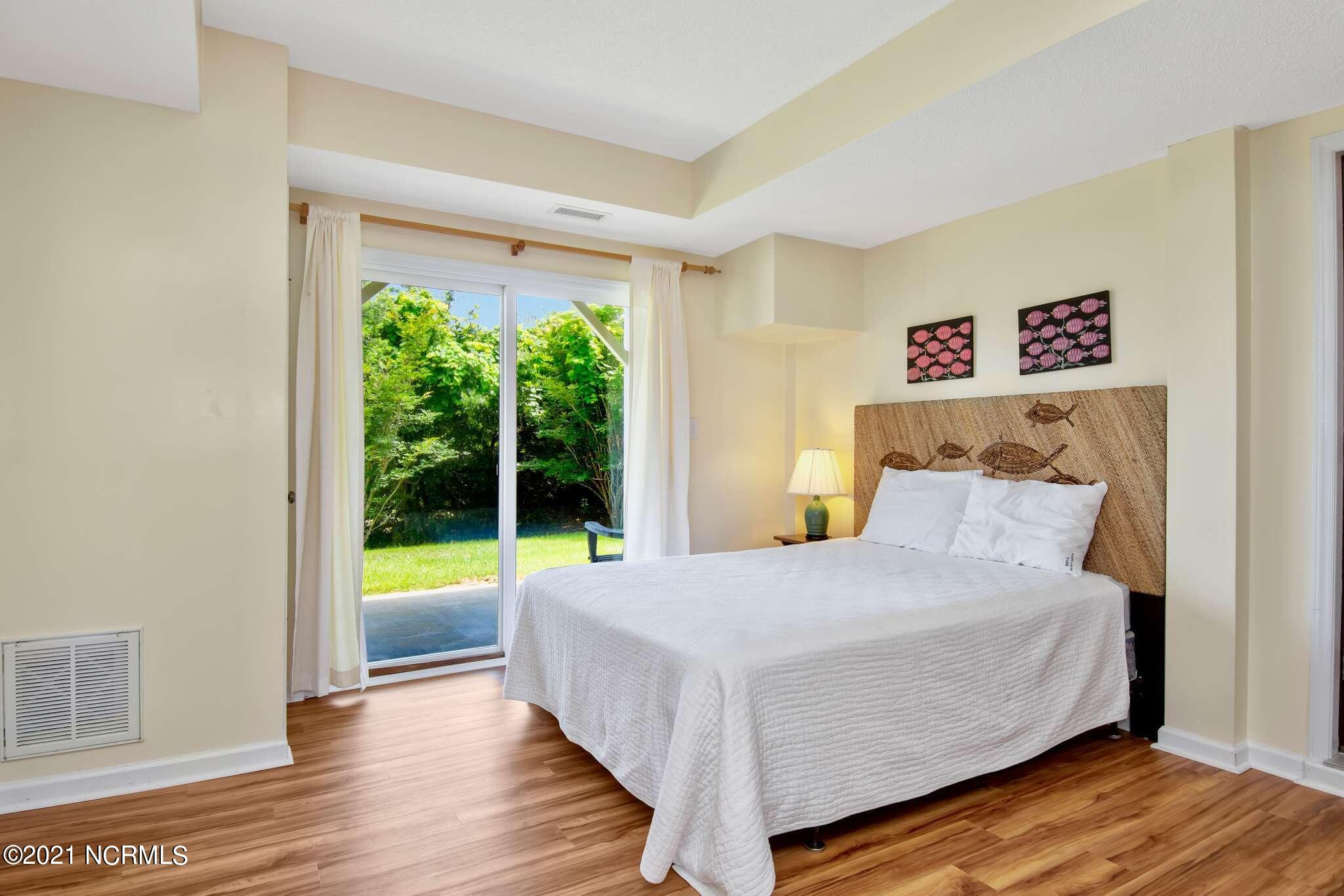 5419 Emerald Drive Emerald Isle, NC 28594 - Photo 35 of 40 35