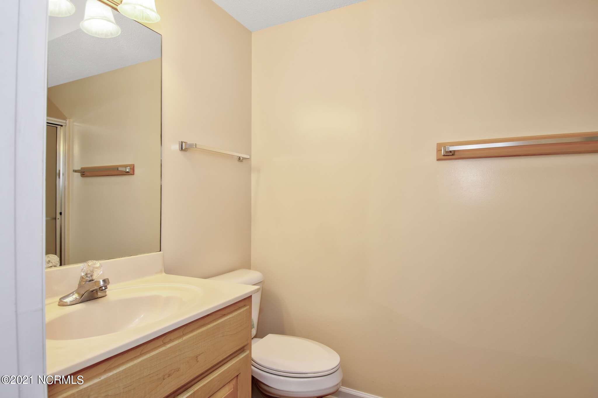 5419 Emerald Drive Emerald Isle, NC 28594 - Photo 37 of 40 37