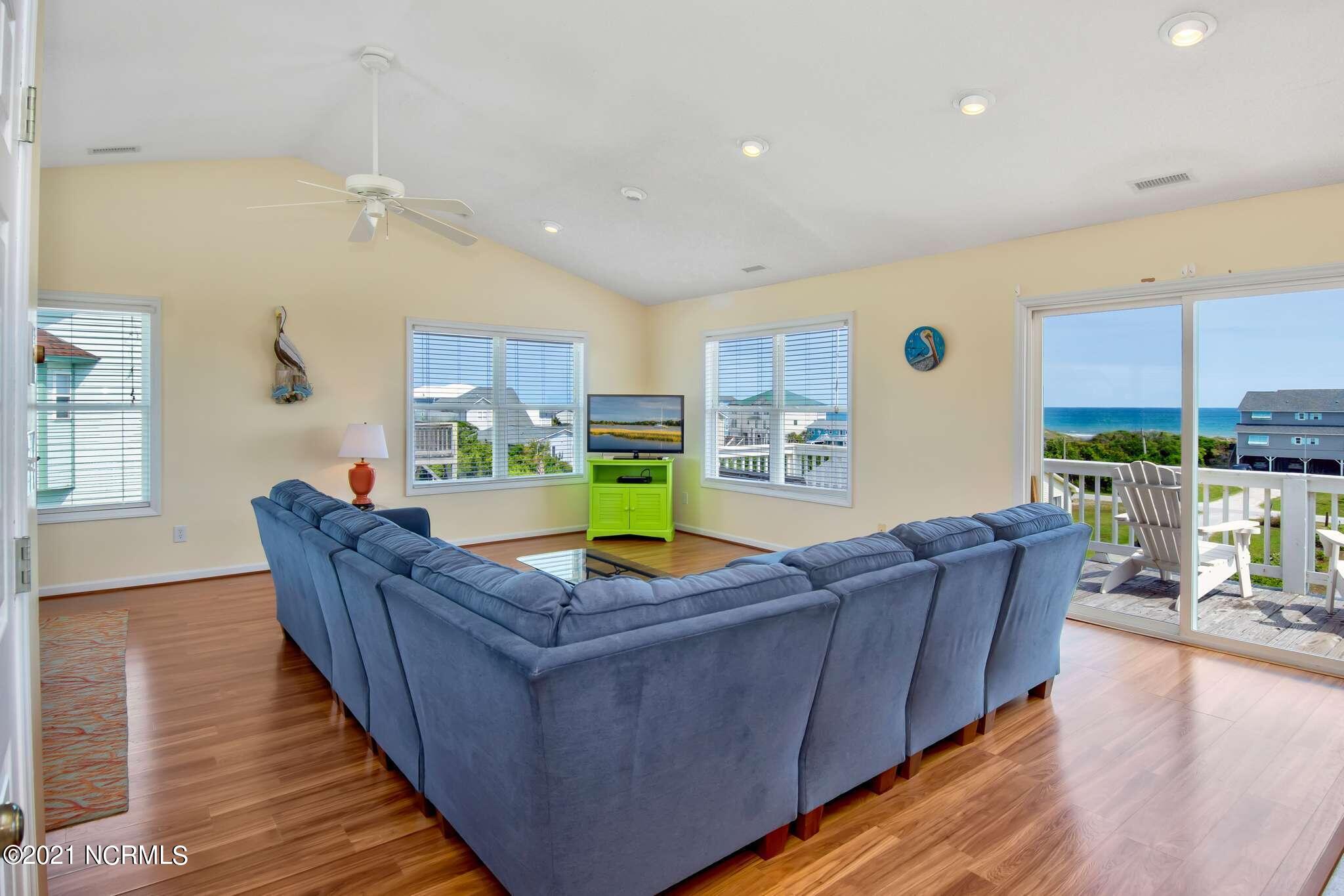 5419 Emerald Drive Emerald Isle, NC 28594 - Photo 4 of 40 4