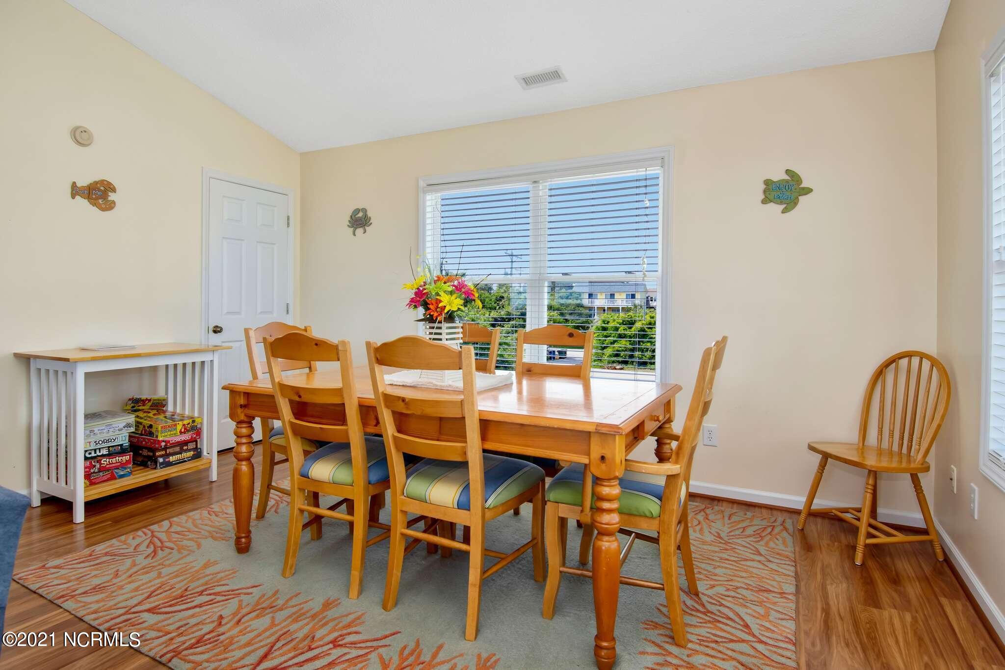 5419 Emerald Drive Emerald Isle, NC 28594 - Photo 5 of 40 5