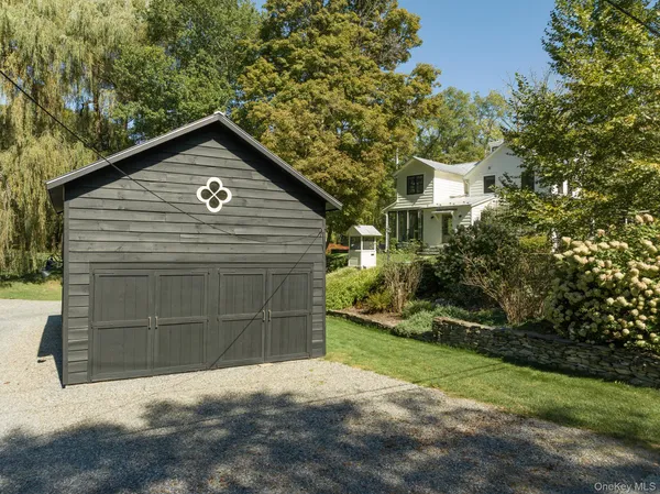 a view of backyard of house