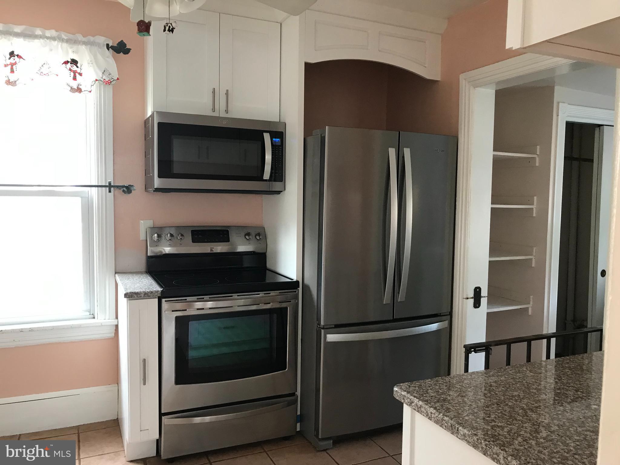 122 Manor Road Hatboro, PA 19040 - Photo 3 of 18 Kitchen