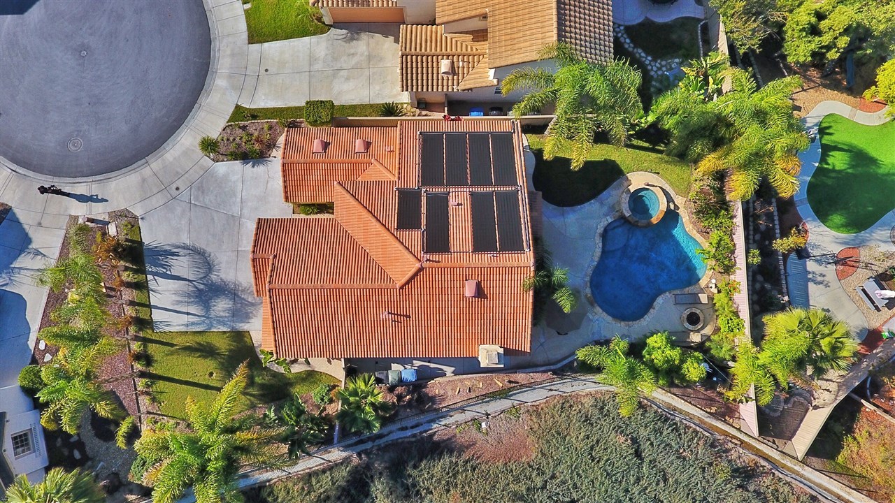 2011 Pinon Hills Road Chula Vista, CA 91913 - Photo 3 of 25 Gallery Image 3