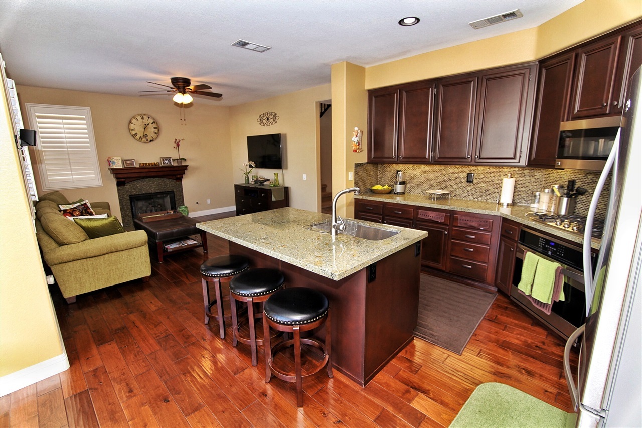 2011 Pinon Hills Road Chula Vista, CA 91913 - Photo 7 of 25 Gallery Image 7