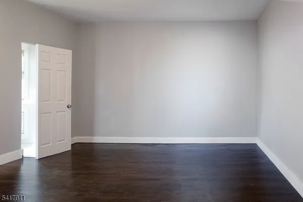 $2,500 | 52 Smith Street, Unit 2, Newark, NJ 07106