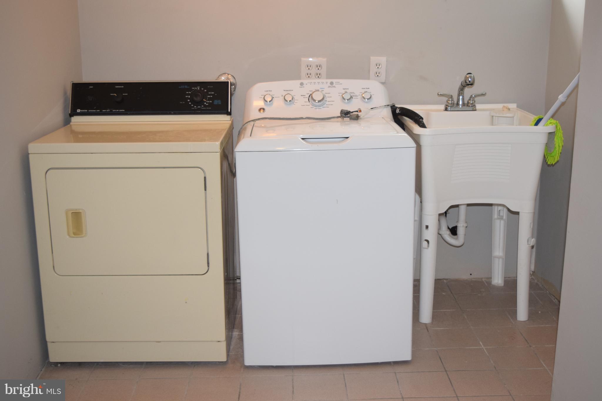 2803 Kingsway Road Fort Washington, MD 20744 - Photo 15 of 29 Laundry Area
