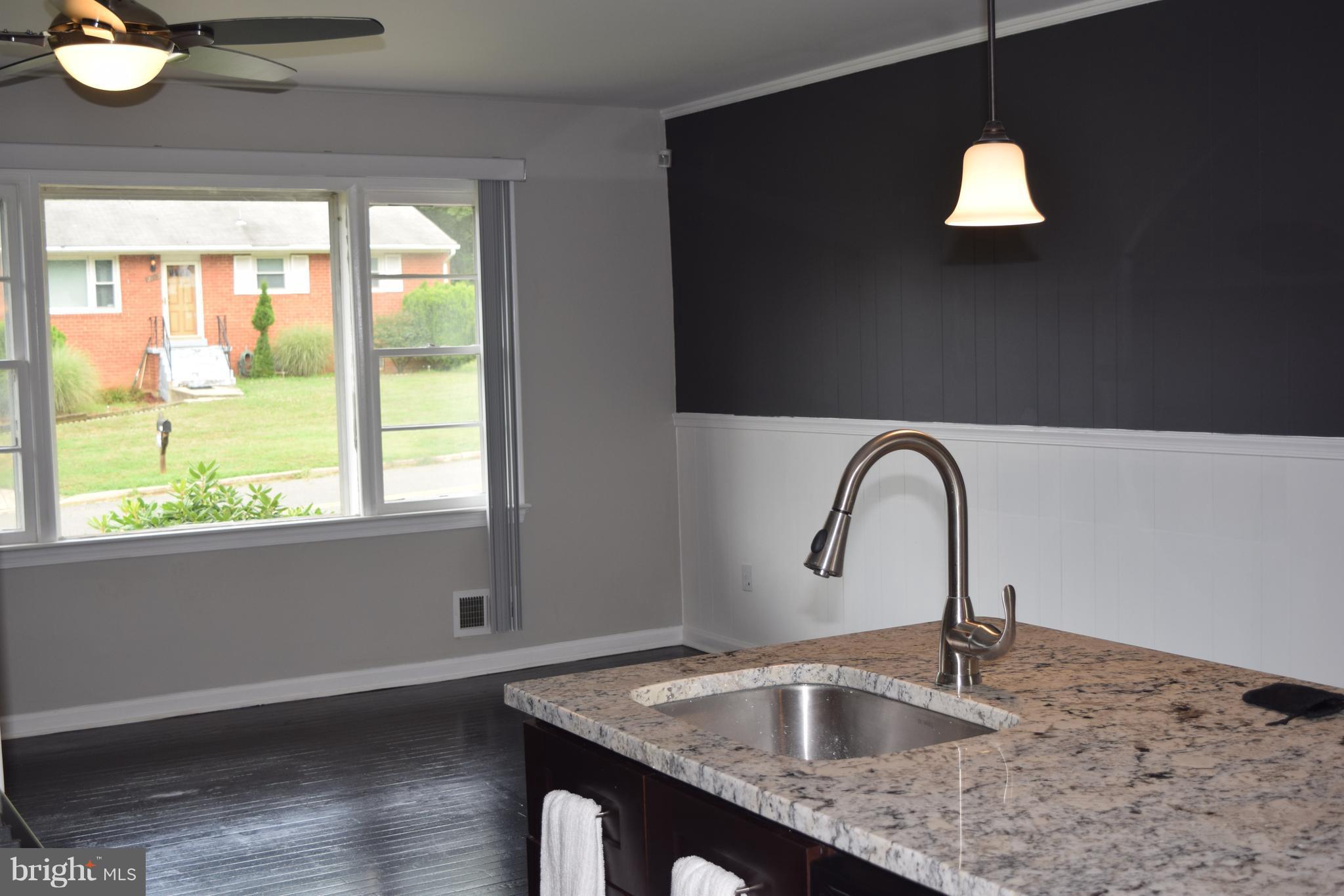 2803 Kingsway Road Fort Washington, MD 20744 - Photo 3 of 29 Kitchen