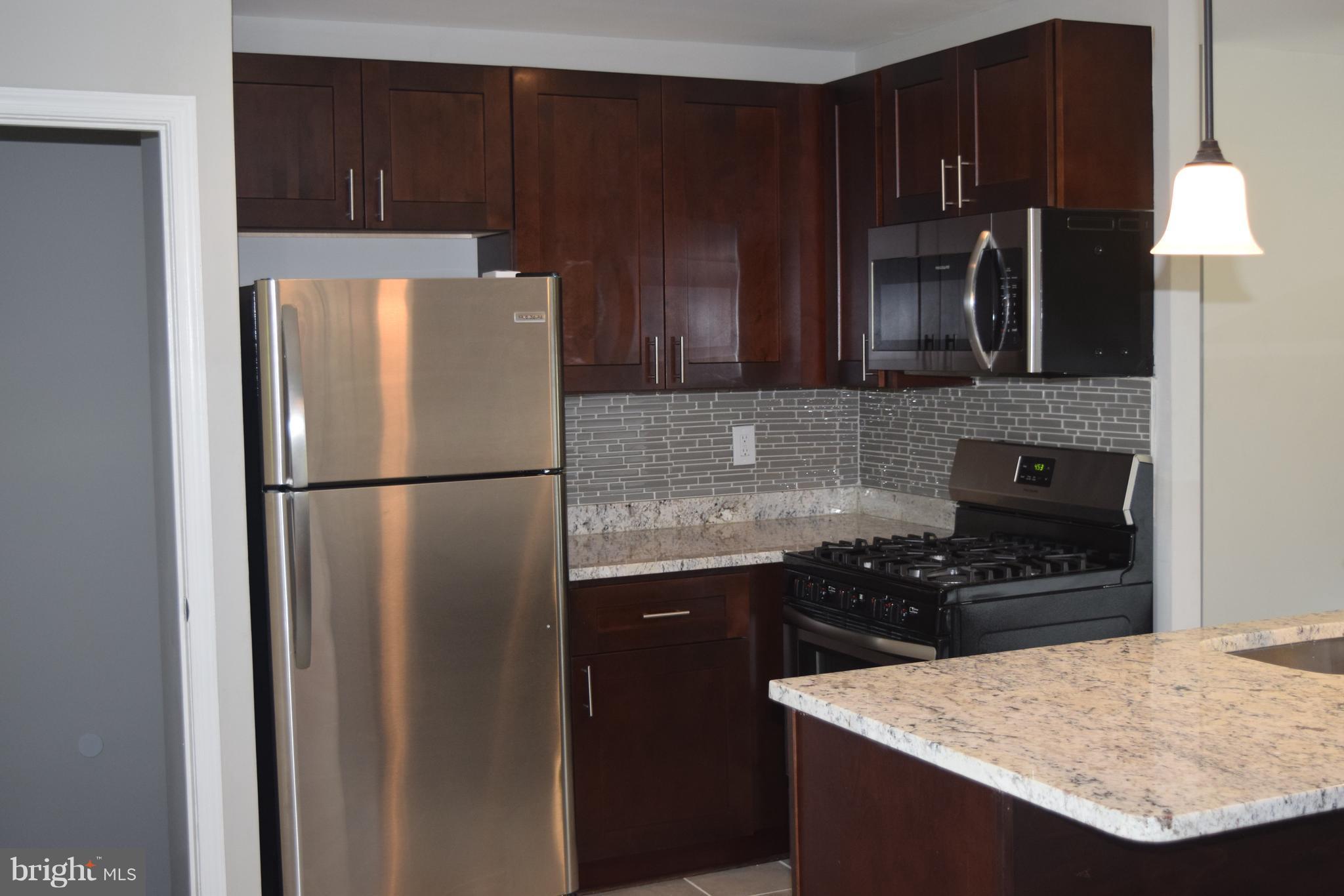 2803 Kingsway Road Fort Washington, MD 20744 - Photo 4 of 29 Kitchen