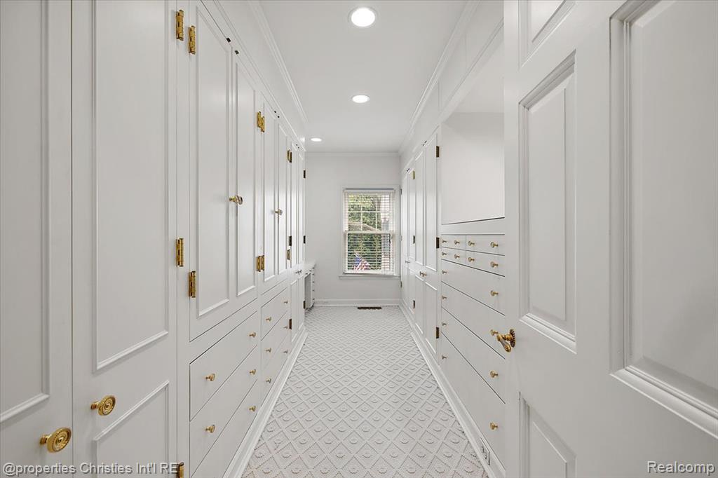 237 Lake Shore Road Grosse Pointe Farms, MI 48236 - Photo 62 of 98 Gallery Image 62