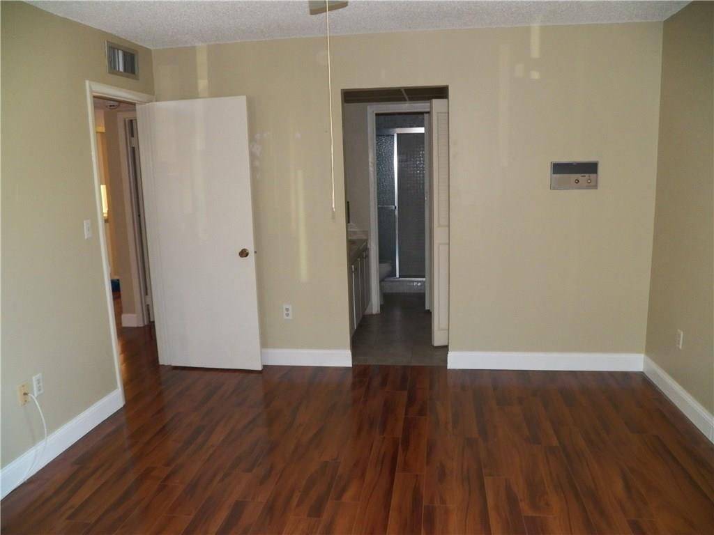 5353 Southeast Miles Grant Road, Unit F109 Stuart, FL 34997 - Photo 8 of 15 Gallery Image 8