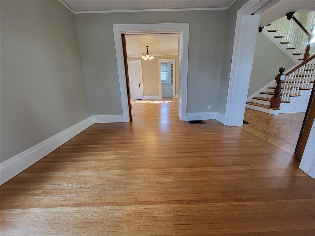 45 Boardman Street Rochester, NY 14607 - Photo 5 of 39