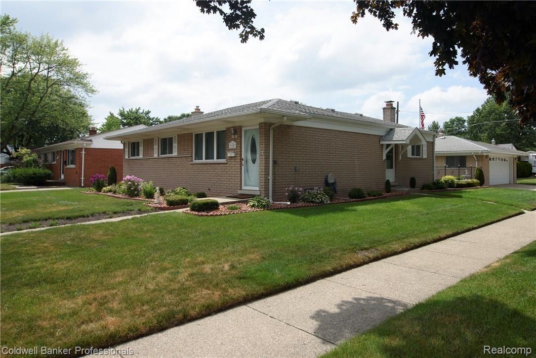 11187 Erdmann Road Sterling Heights, MI 48314 - Photo 2 of 24 2018 11187 Erdmann 8410.JPG