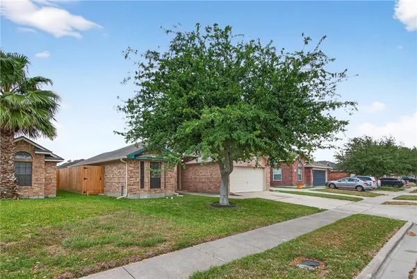$2,000 | 8001 Rock Crest Drive, Corpus Christi, TX 78414