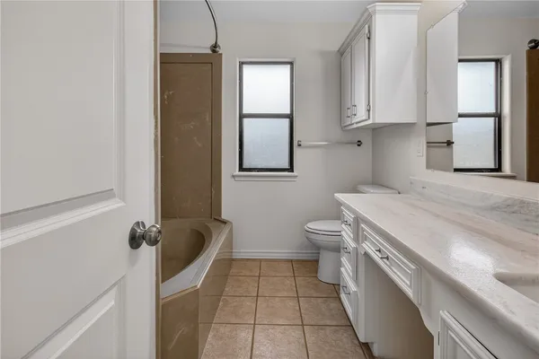 $2,000 | 8001 Rock Crest Drive, Corpus Christi, TX 78414