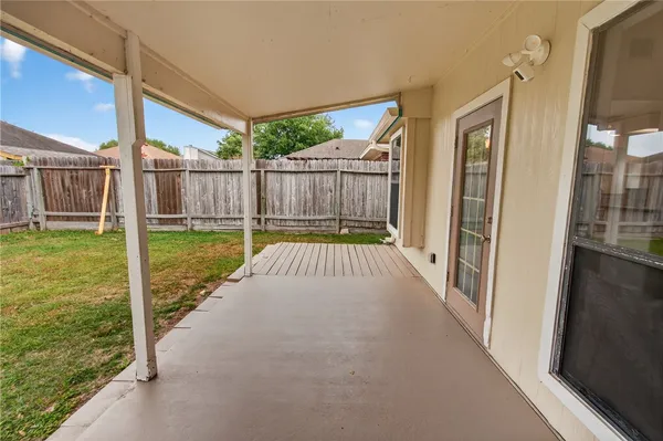 $2,000 | 8001 Rock Crest Drive, Corpus Christi, TX 78414