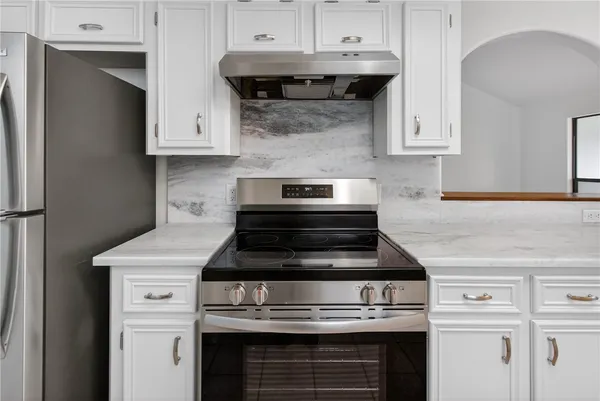 $2,000 | 8001 Rock Crest Drive, Corpus Christi, TX 78414