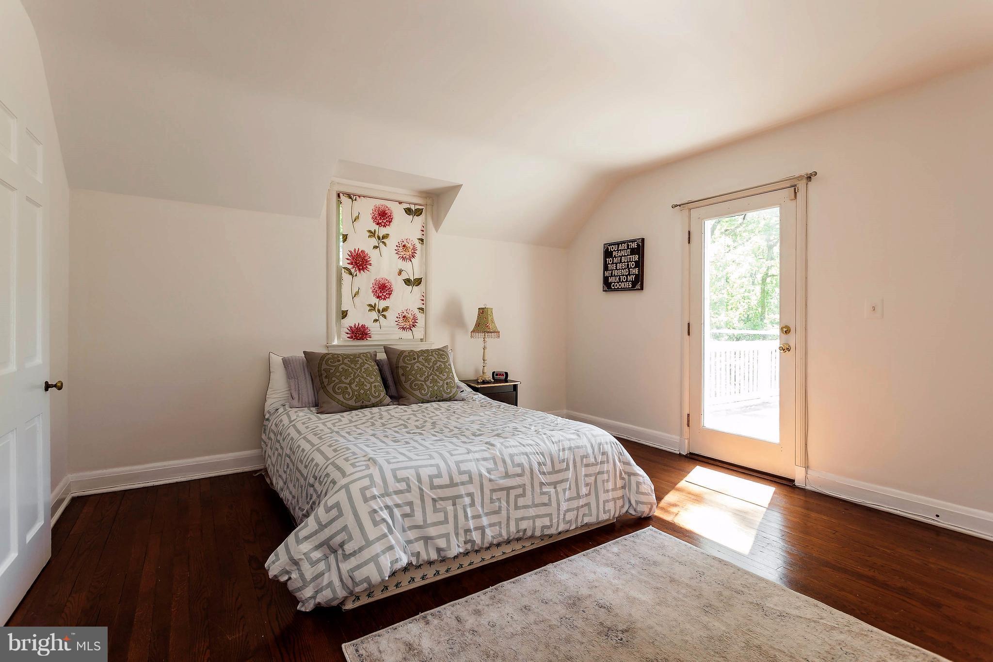 5508 Kemper Road Baltimore, MD 21210 - Photo 14 of 27 Master bedroom