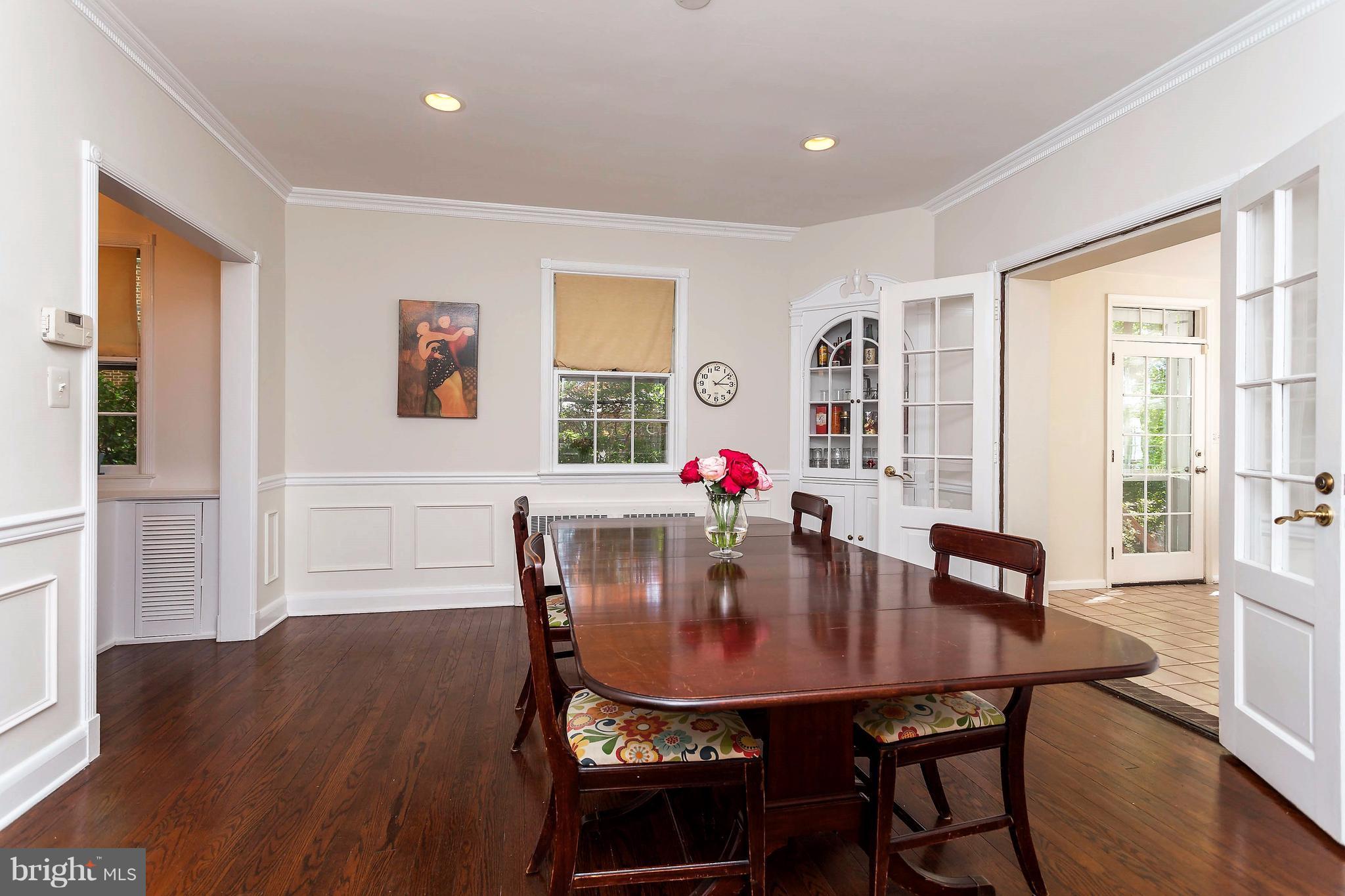 5508 Kemper Road Baltimore, MD 21210 - Photo 4 of 27 Dining room