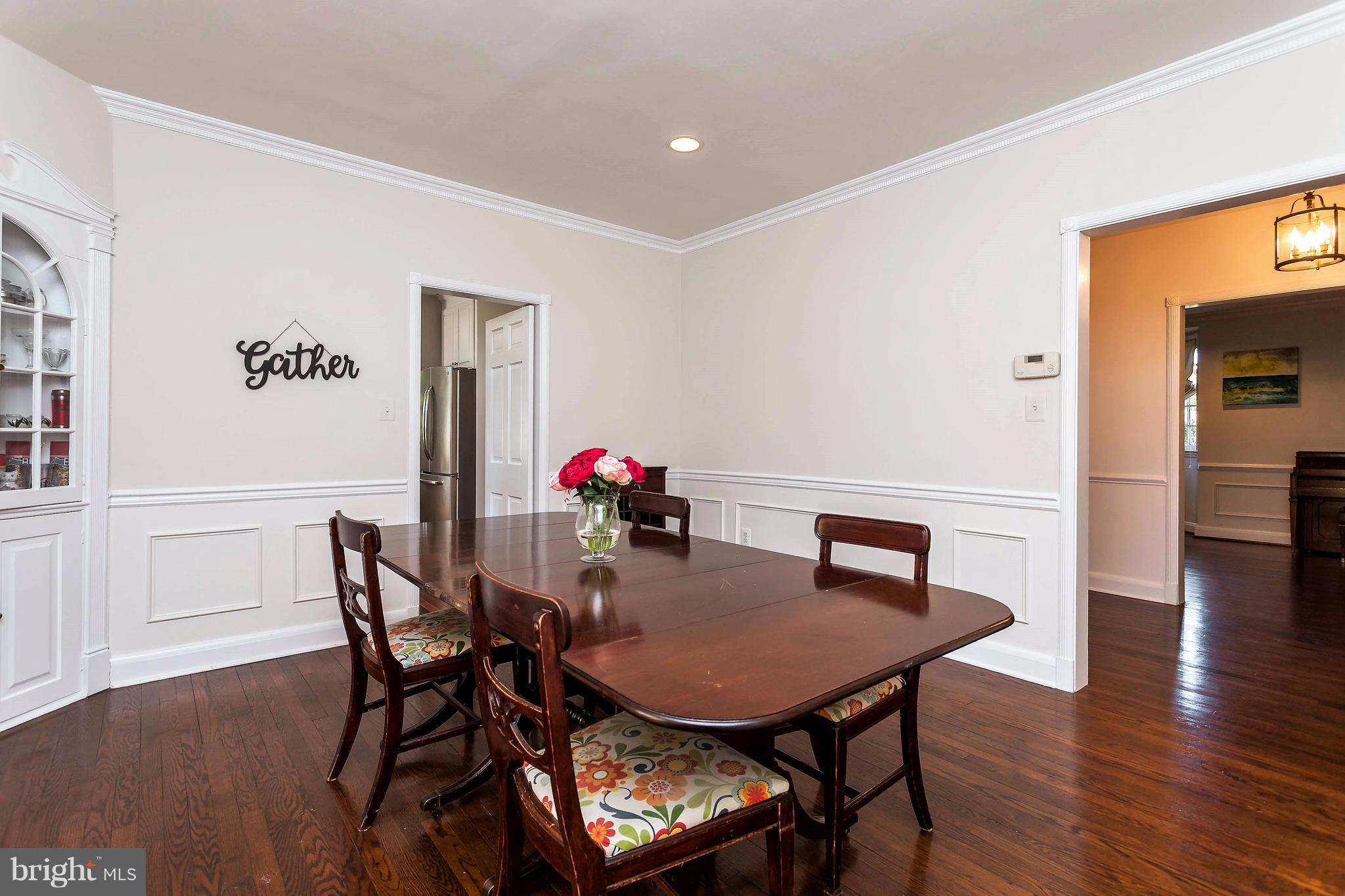 5508 Kemper Road Baltimore, MD 21210 - Photo 5 of 27 Dining room