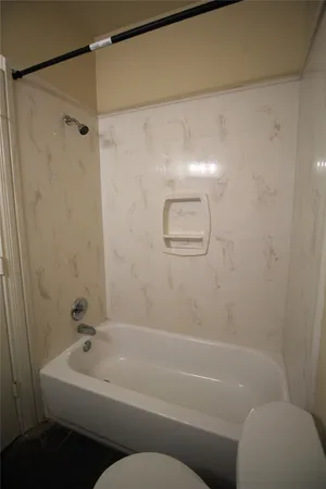 $2,100 | 4709 Scott Street, Unit B, Houston, TX 77004