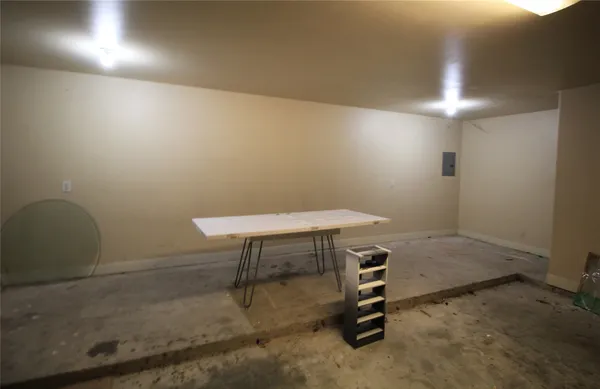 $2,100 | 4709 Scott Street, Unit B, Houston, TX 77004