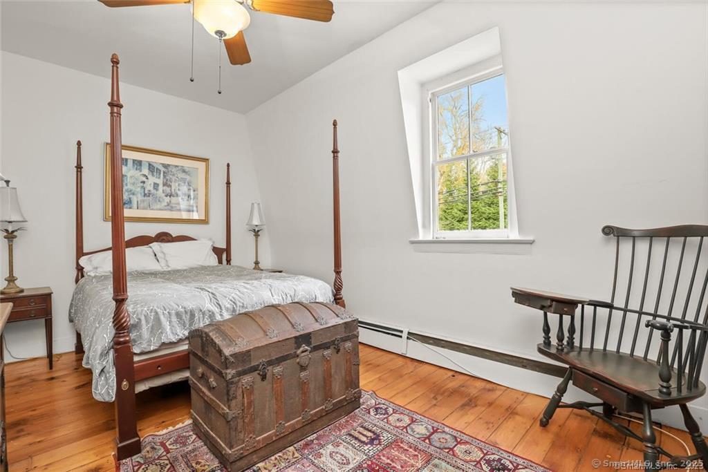 47 Hollow Tree Ridge Road, Unit 47 Darien, CT 06820 - Photo 23 of 33 Bedroom 3