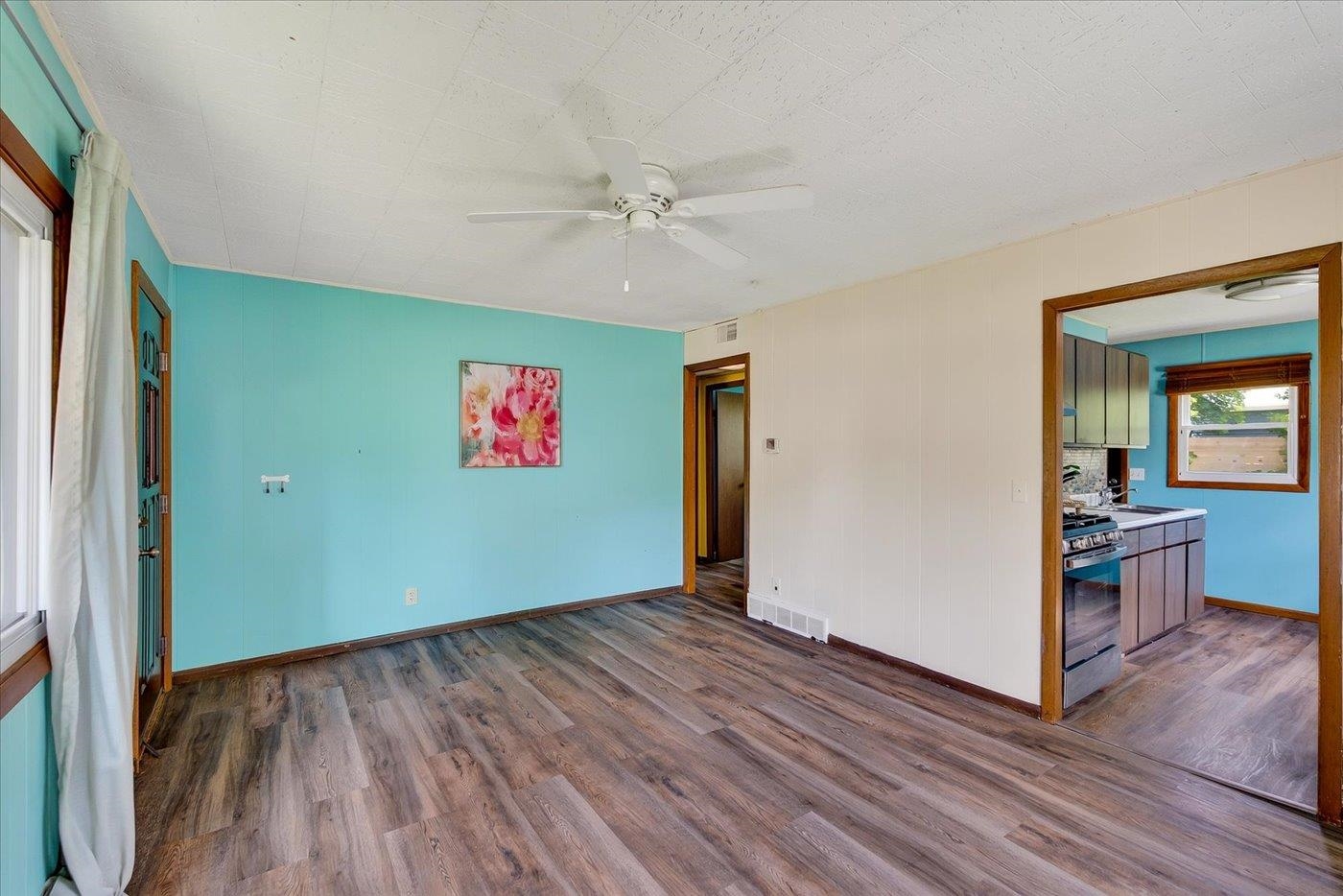 145 Rodney Court Madison, WI 53715 - Photo 7 of 33