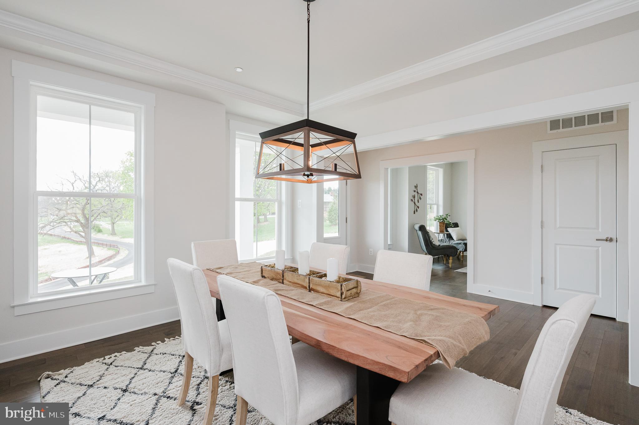 5725 Hodges Road Sykesville, MD 21784 - Photo 25 of 56 a dining room with furniture and window
