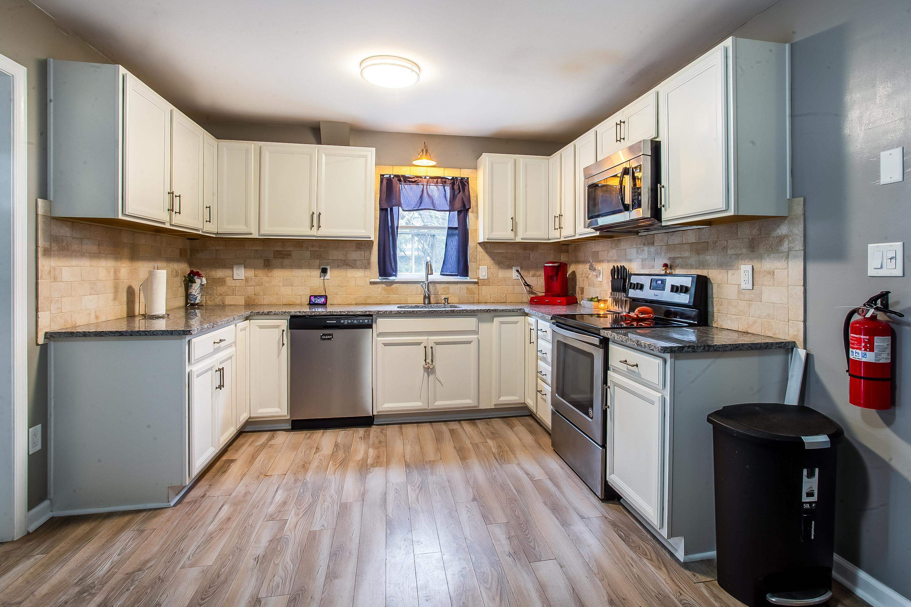 33 Church Road Rio Grande, NJ 08242 - Photo 5 of 22