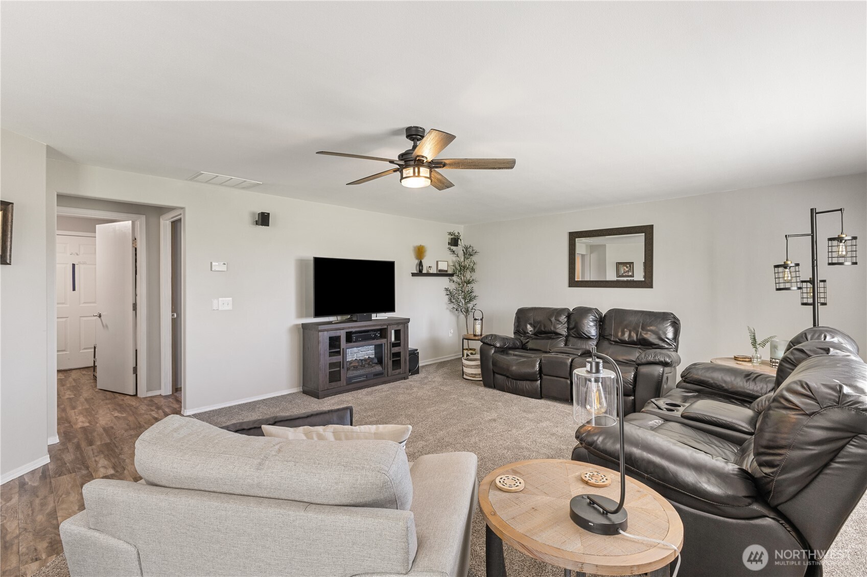 11389 Thompson Road Northeast Moses Lake, WA 98837 - Photo 12 of 40 Gallery Image 12