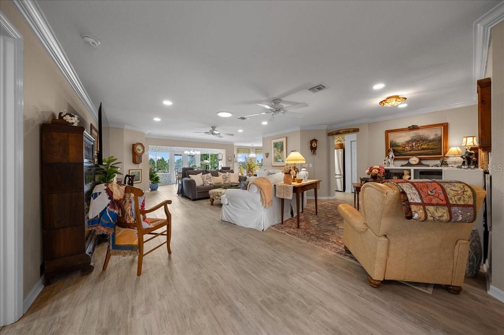 8998 Southwest 99th Ct Road Ocala, FL 34481 - Photo 6 of 45