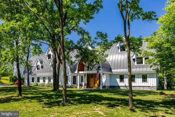 $2,800,000 | 18360 Turnberry Drive, Round Hill, VA 20141