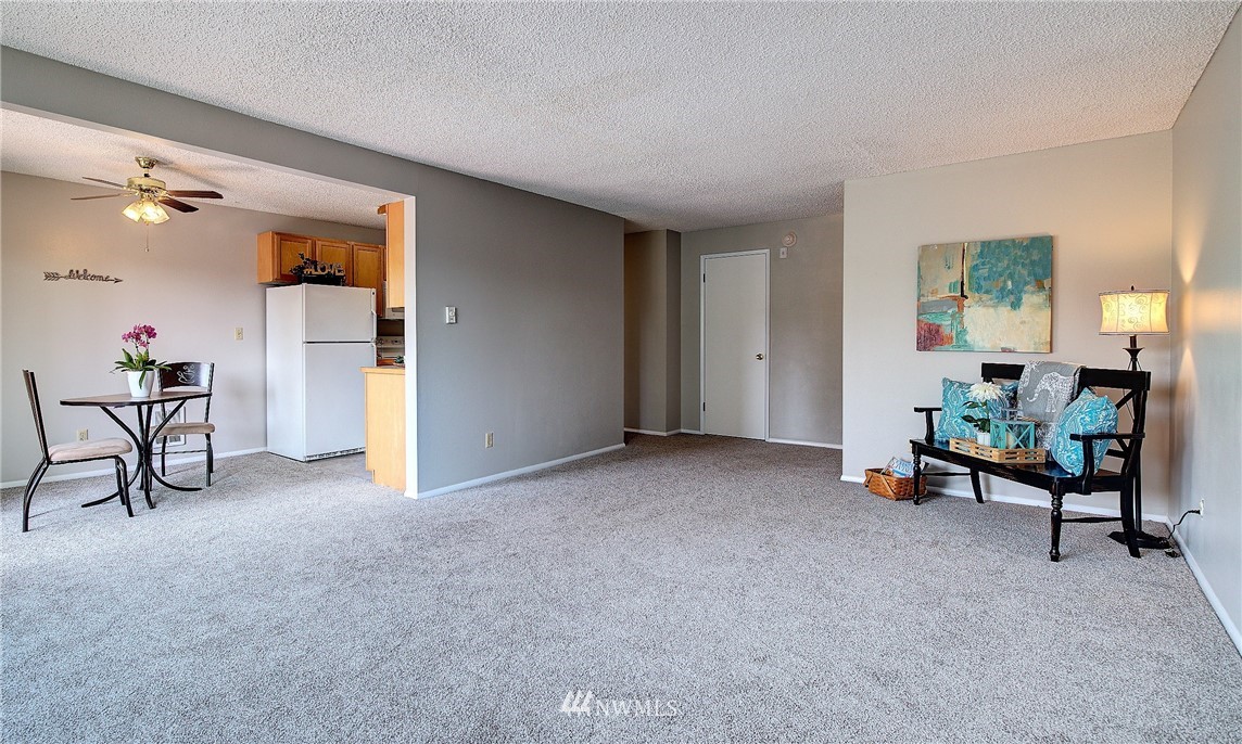 335 Heather Road, Unit 308 Everett, WA 98203 - Photo 6 of 15