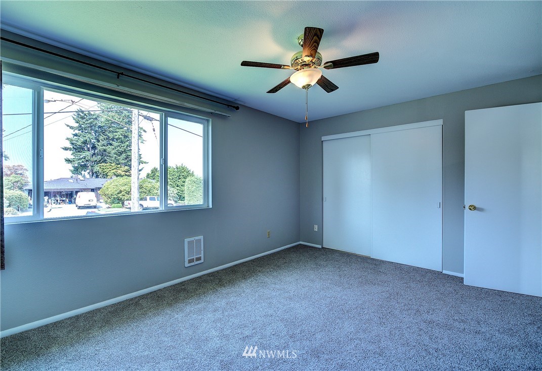 335 Heather Road, Unit 308 Everett, WA 98203 - Photo 10 of 15