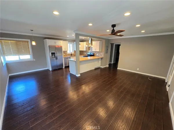 $2,700 | 1525 2nd Street, Unit 12, Long Beach, CA 90802