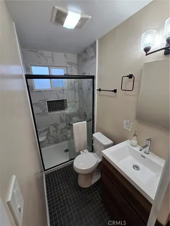 $2,700 | 1525 2nd Street, Unit 12, Long Beach, CA 90802
