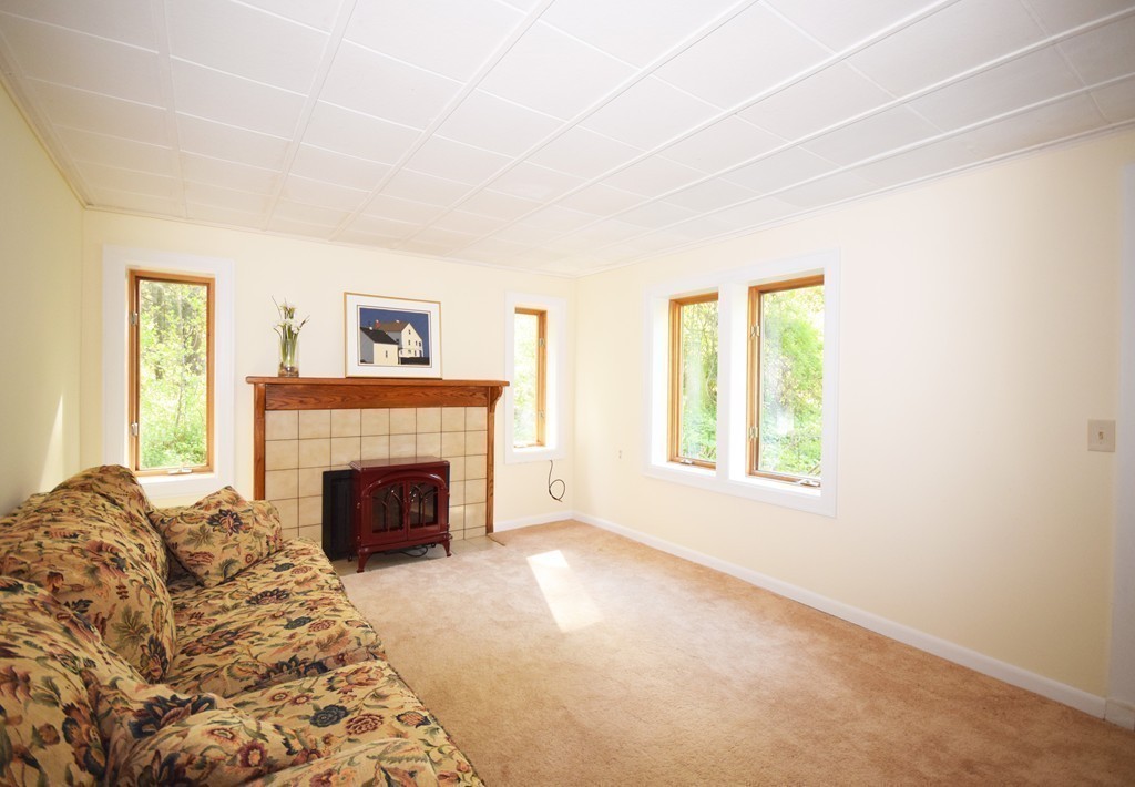495 Springfield Street Wilbraham, MA 01095 - Photo 9 of 29 Gallery Image 9