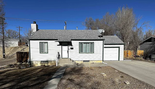 $280,000 | 1403 Pioneer Drive, Rock Springs, WY 82901