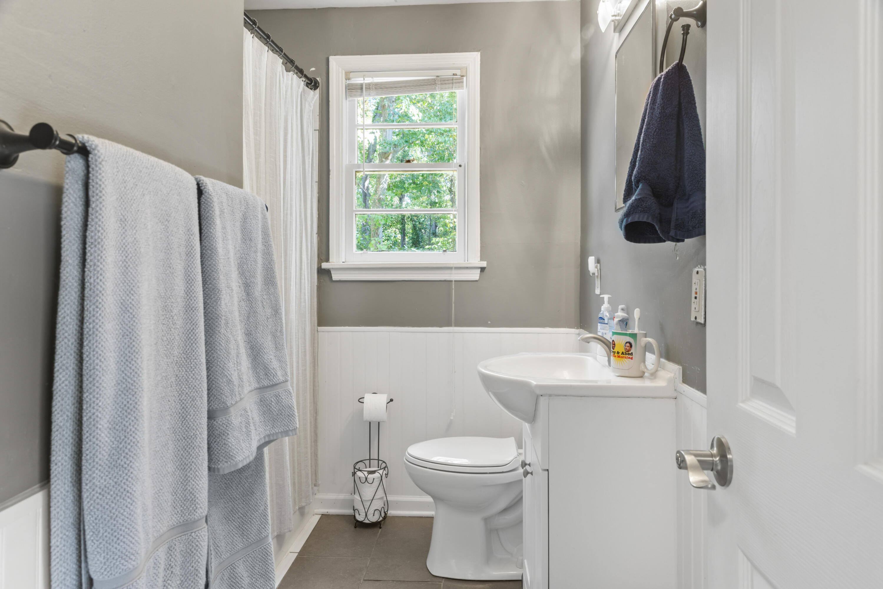 882 Savage Road Charleston, SC 29414 - Photo 15 of 30 Bathroom