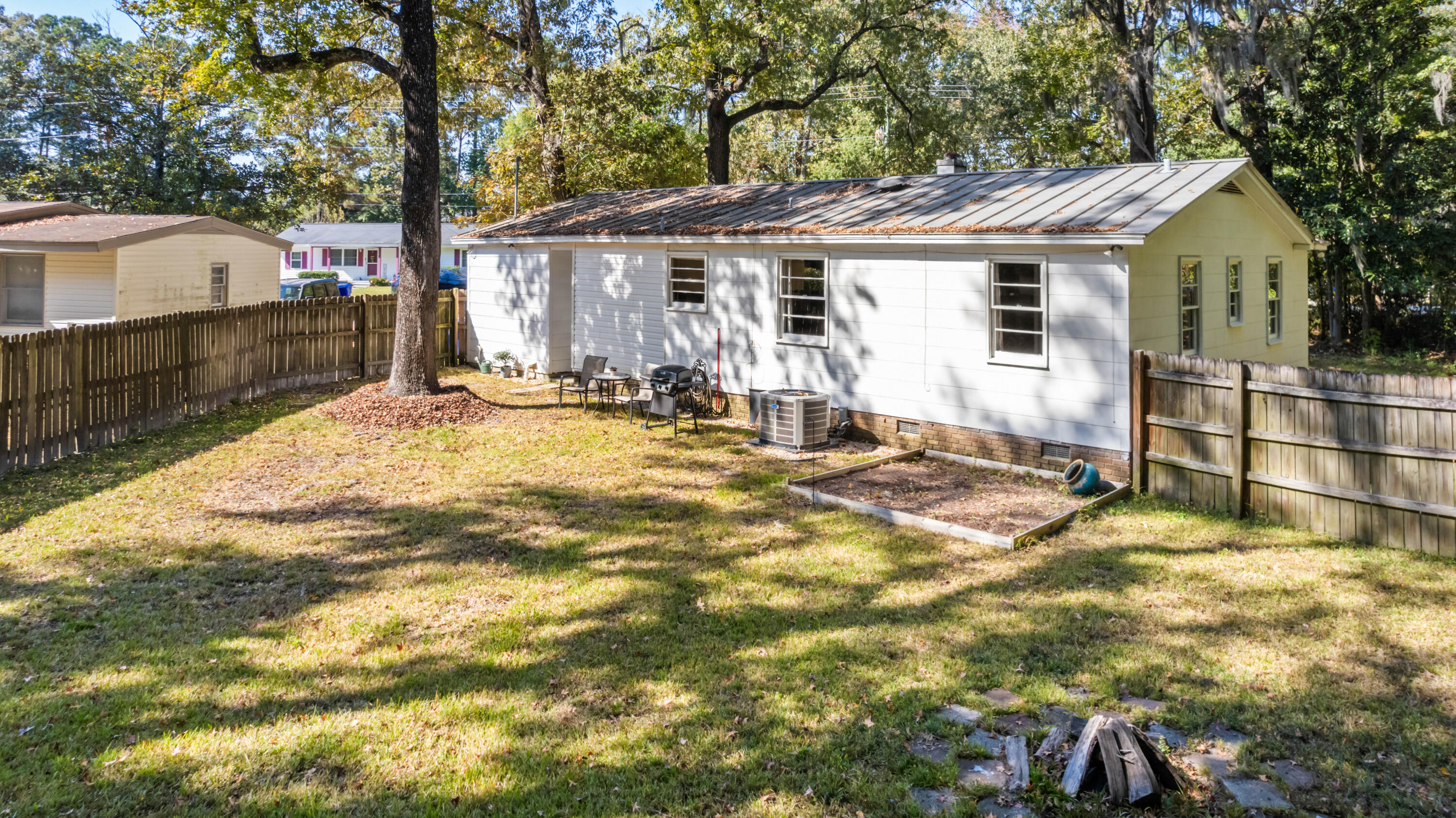 882 Savage Road Charleston, SC 29414 - Photo 22 of 30 Fenced Backyard
