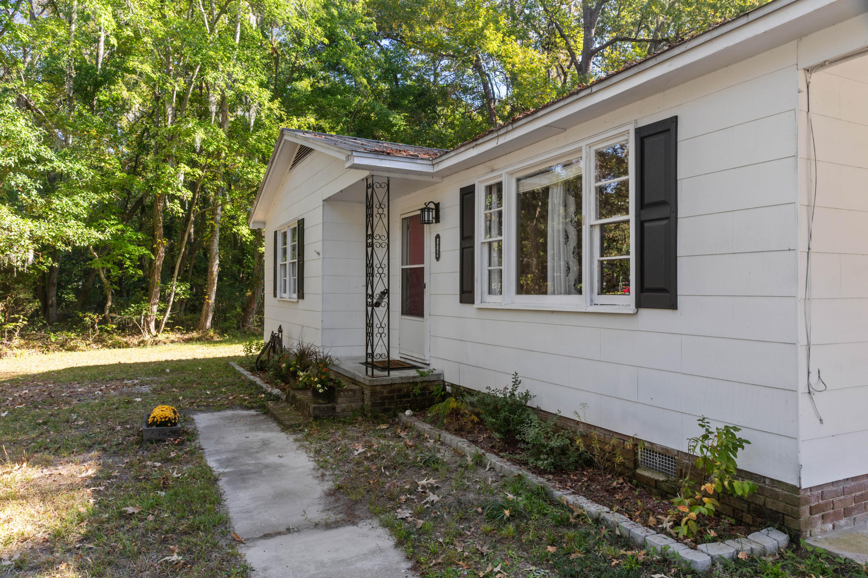 882 Savage Road Charleston, SC 29414 - Photo 26 of 30 882 Savage Rd-33