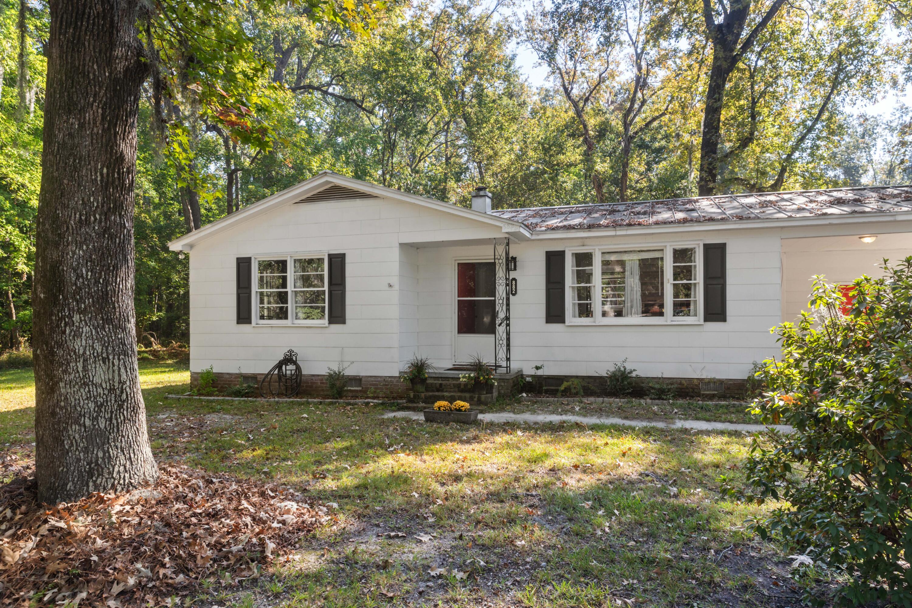 882 Savage Road Charleston, SC 29414 - Photo 27 of 30 882 Savage Rd-31