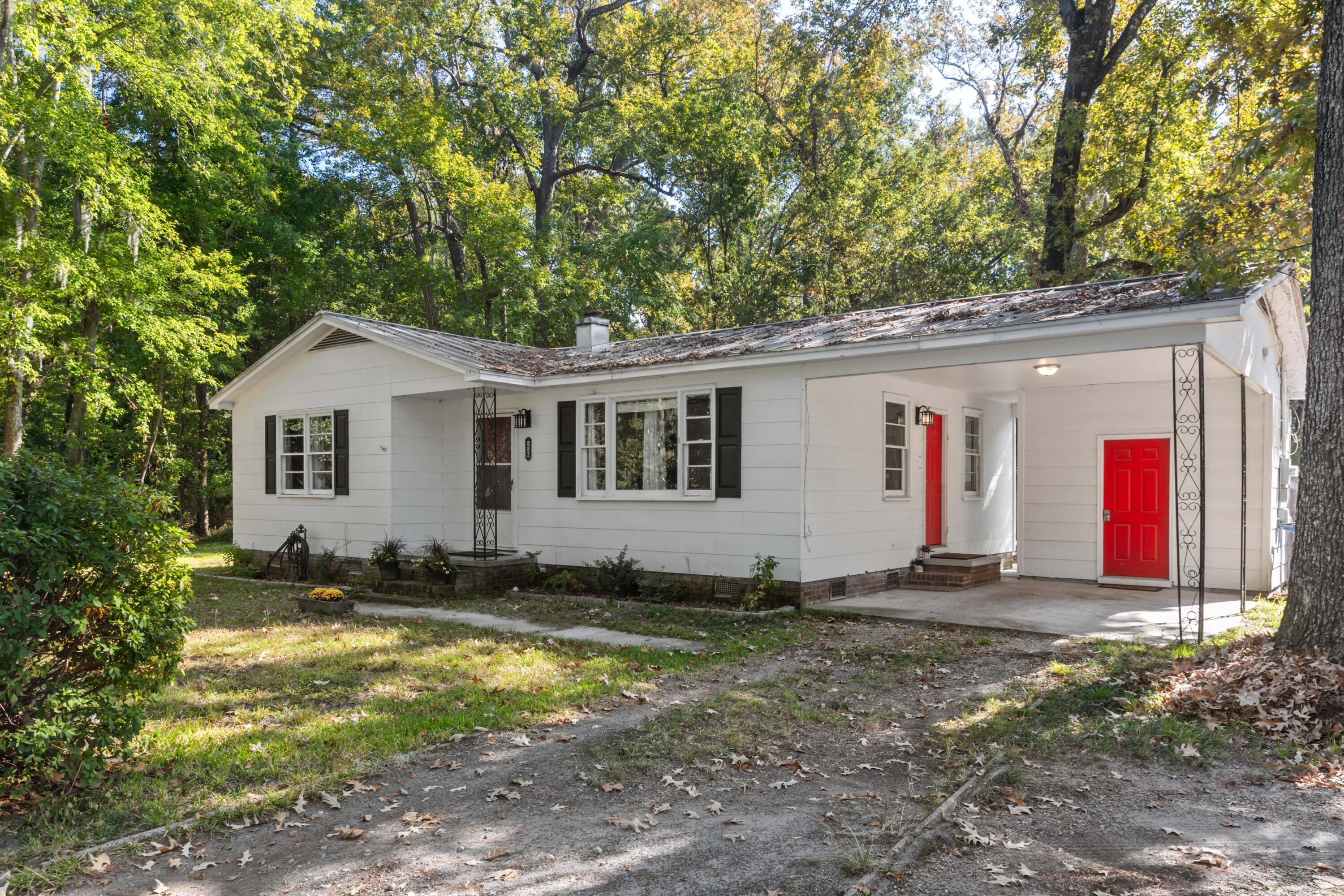 882 Savage Road Charleston, SC 29414 - Photo 28 of 30 882 Savage Rd-32