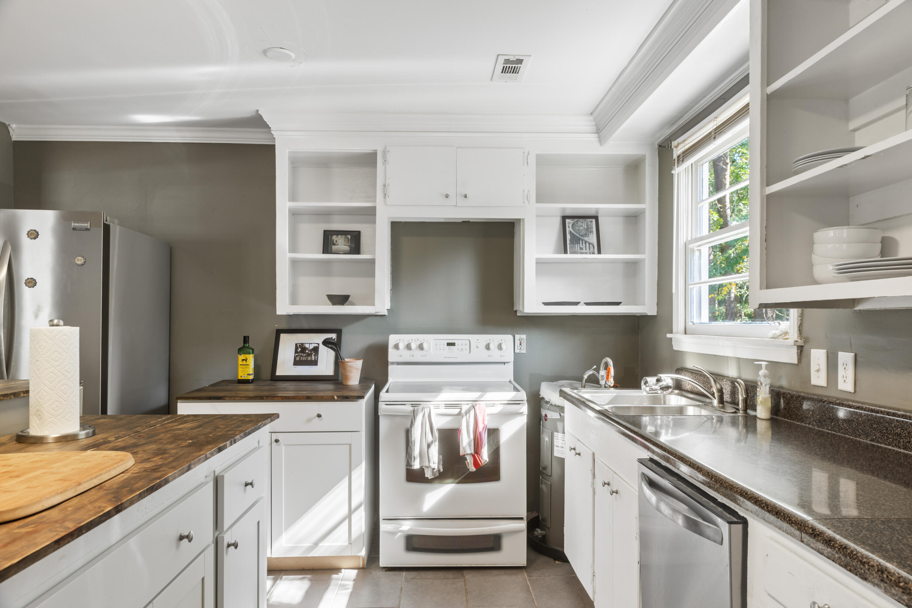 882 Savage Road Charleston, SC 29414 - Photo 3 of 30 Kitchen