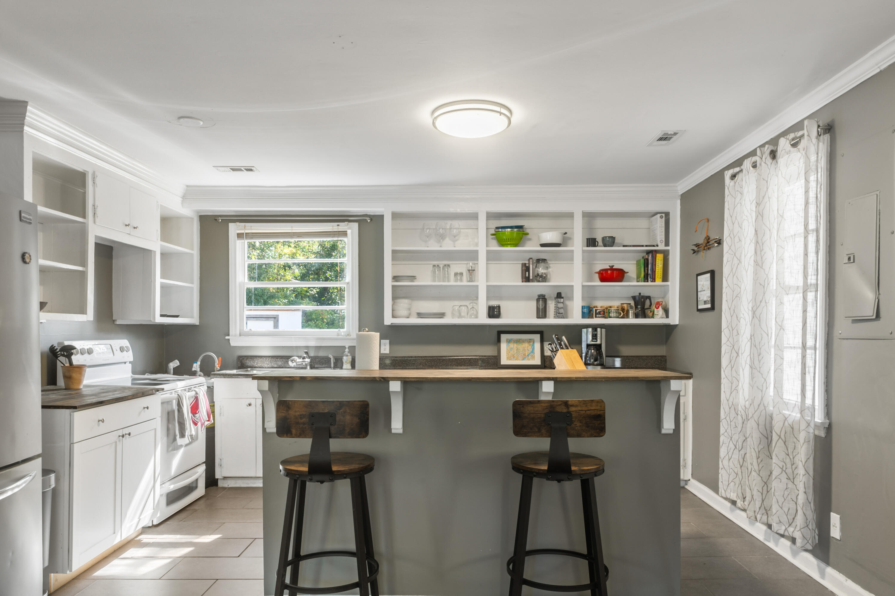 882 Savage Road Charleston, SC 29414 - Photo 4 of 30 Eat-in Kitchen
