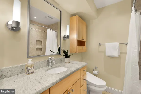 $936,000 | 1915 Calvert Street Northwest, Unit 301, Washington, DC 20009