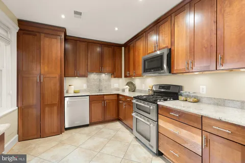 $890,000 | 1915 Calvert Street Northwest, Washington, DC 20009