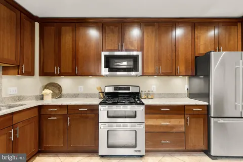 $890,000 | 1915 Calvert Street Northwest, Washington, DC 20009